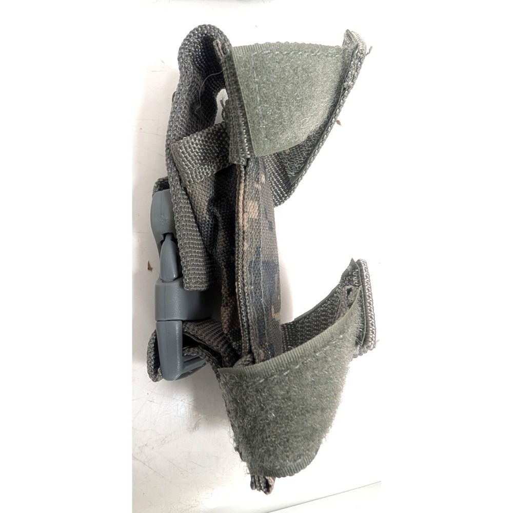 US Milttary ACU MOLLE II Bandoleer, Triple Mag, Assorted Pouches - 7 total items - Picture 16 of 16